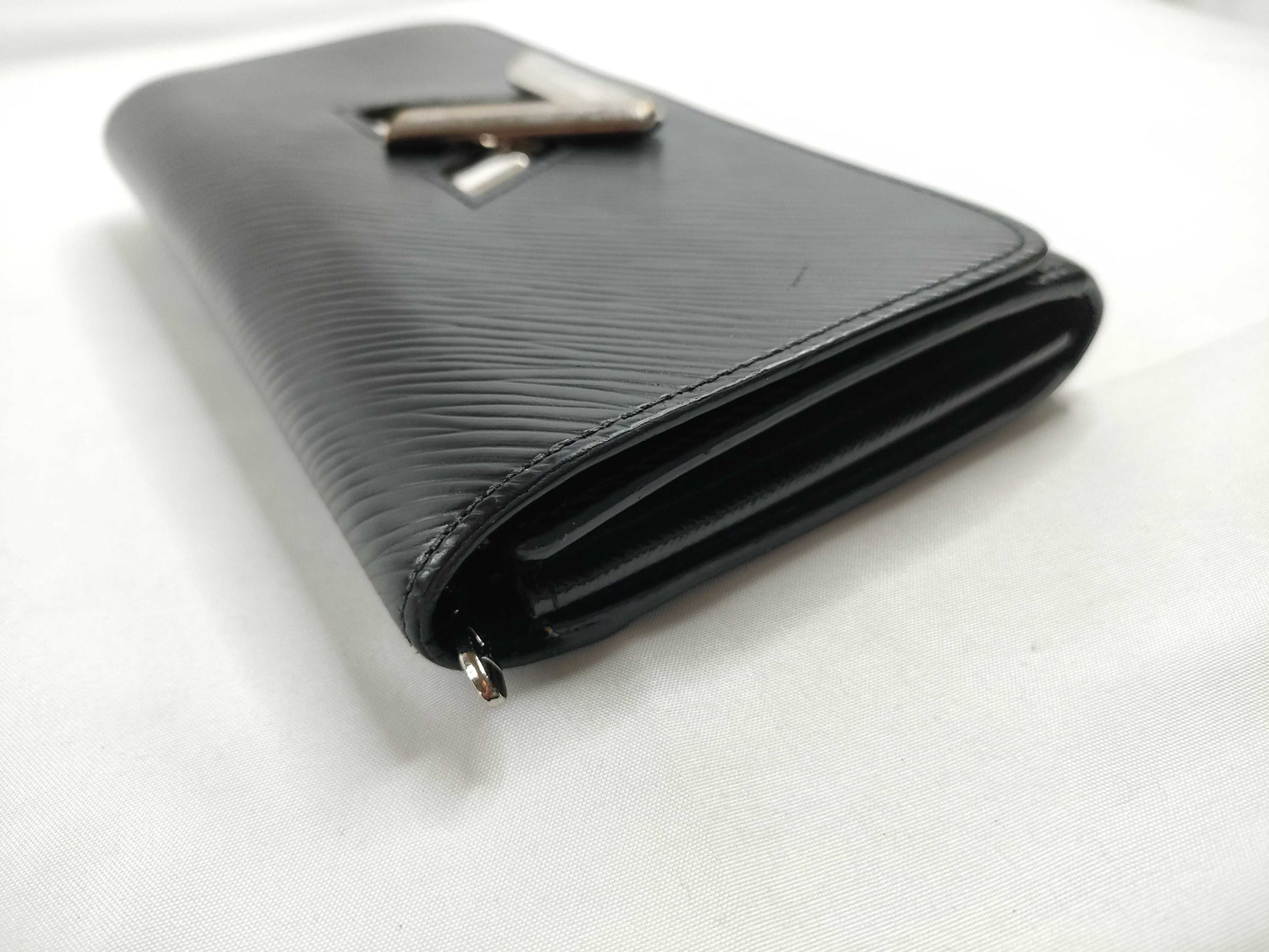 LOUIS VUITTON Epi Twist Noir M68309 RFID Wallet