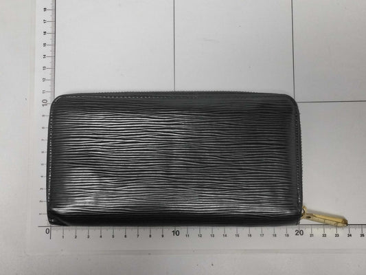 LOUIS VUITTON Epi Zippy Wallet with Gold Hardware, M68755 GI1210