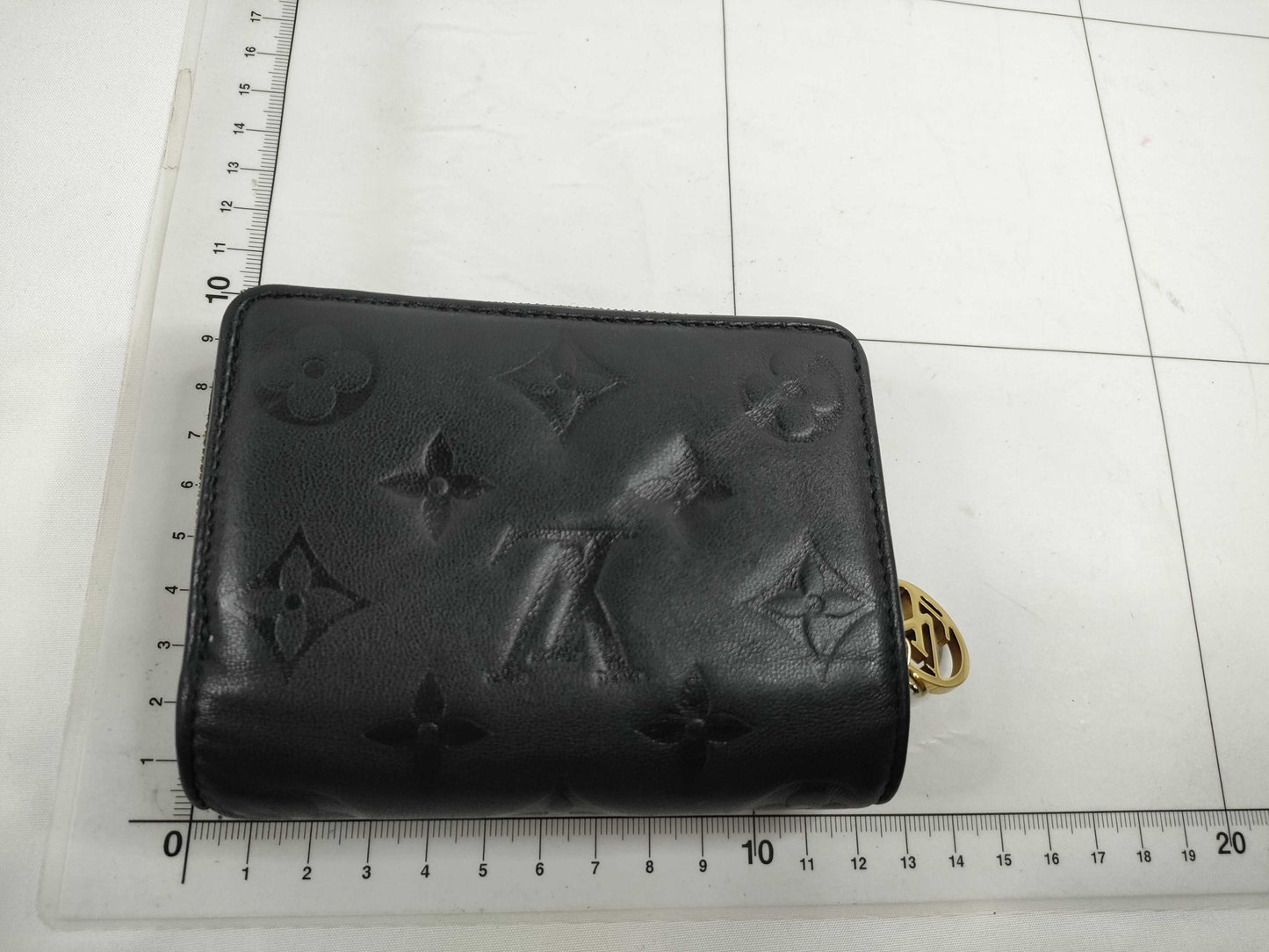 LOUIS VUITTON Lou Embossed Noir M81599 RFID Wallet