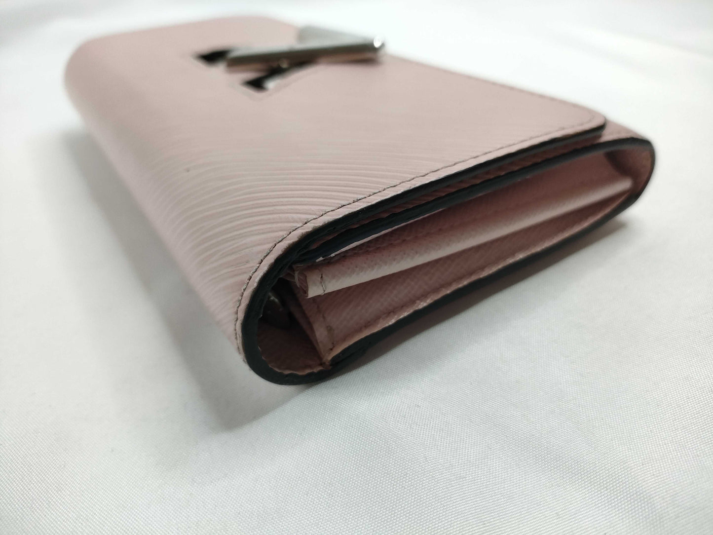 LOUIS VUITTON Epi Twist Rose M61178 TN1117 Wallet