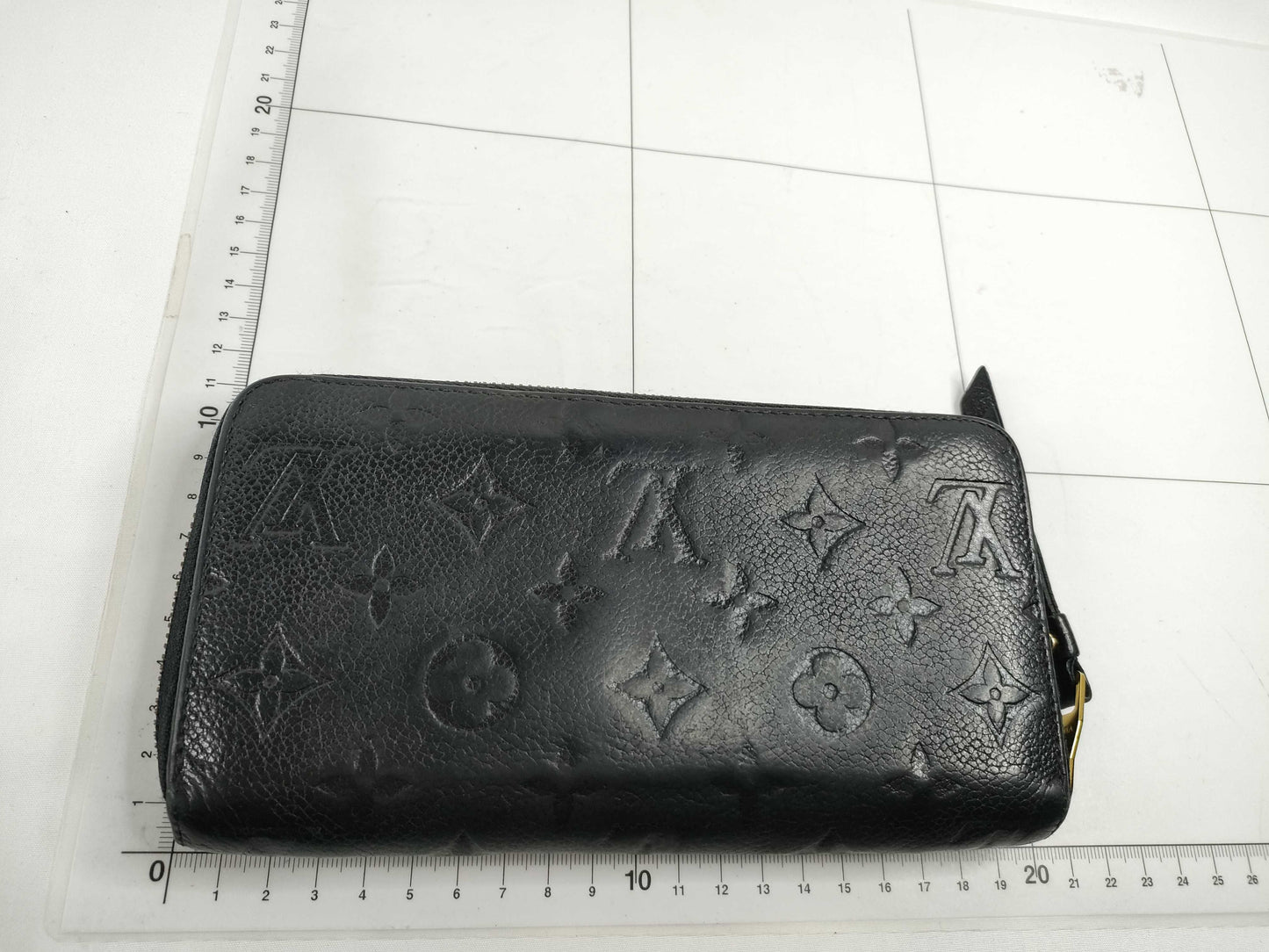 LOUIS VUITTON Monogram Empreinte Zippy Wallet Monogram Empreinte M61864 TN4186 Wallet