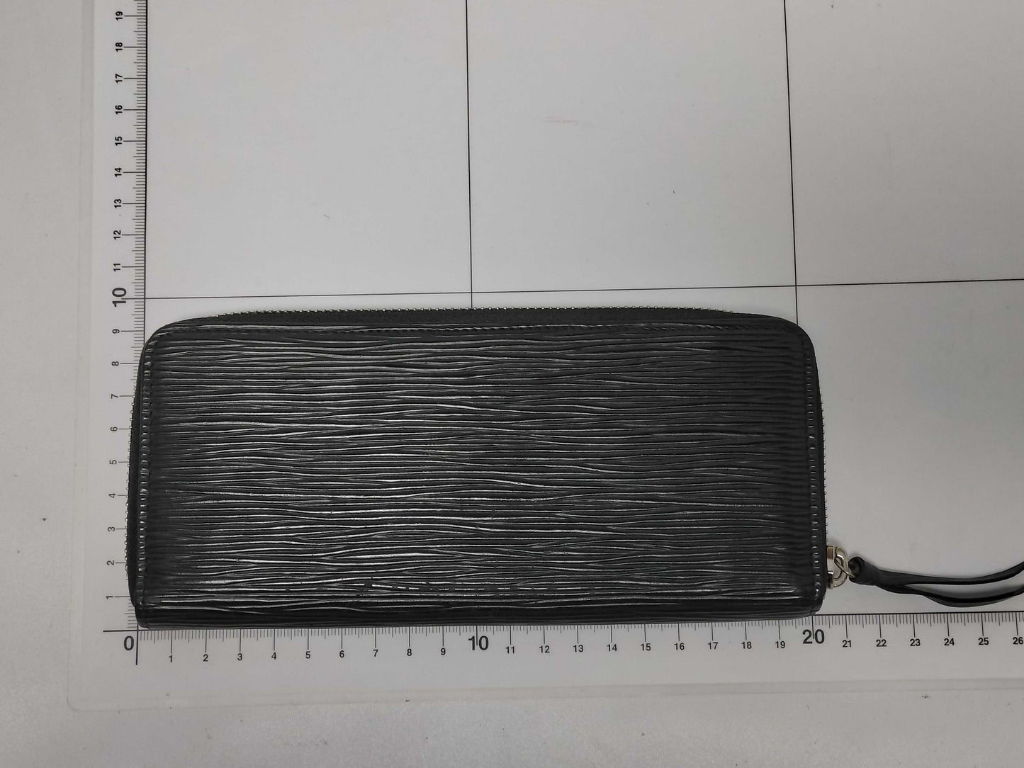 LOUIS VUITTON Epi Wallet in Noir, M60915 UB2129