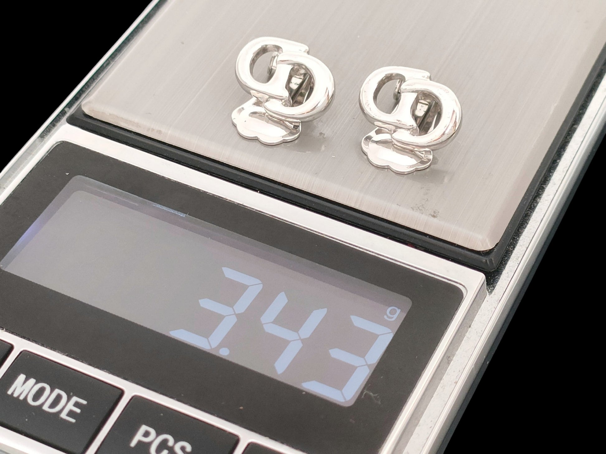 Dior Christian Dior Silver Color Logo Design Earrings G Earrings