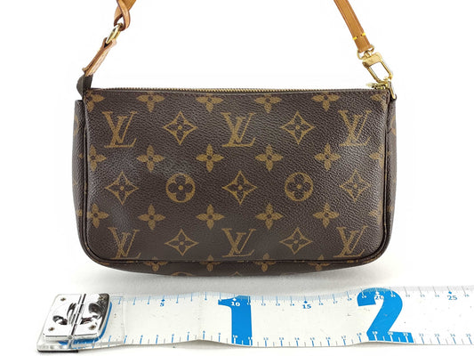 LOUIS VUITTON Monogram Louis Vuitton Bag Pouch Monogram Pochette Accessoires Pouch