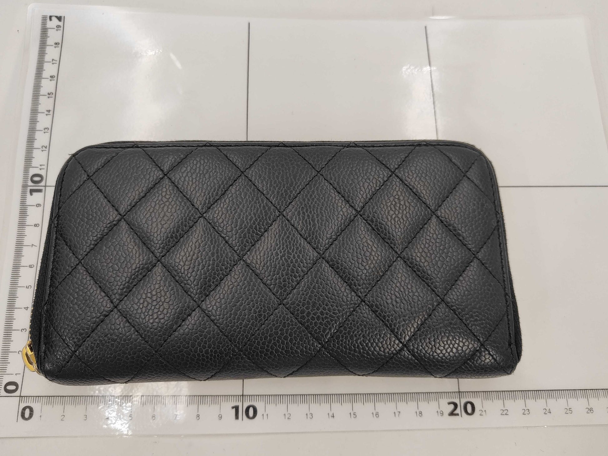 CHANEL CHANEL Lambskin Round Zip Long Wallet