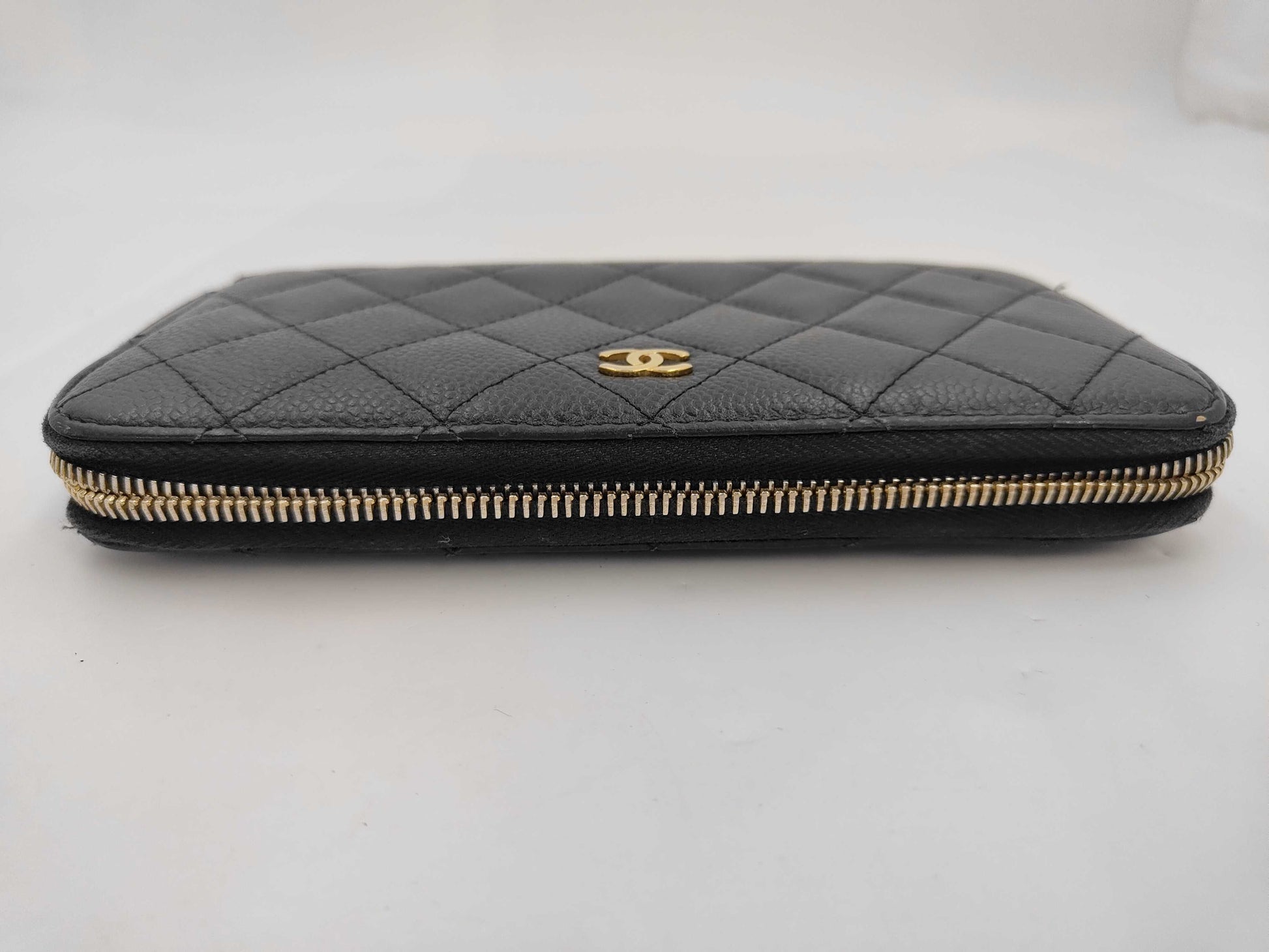 CHANEL CHANEL Lambskin Round Zip Long Wallet