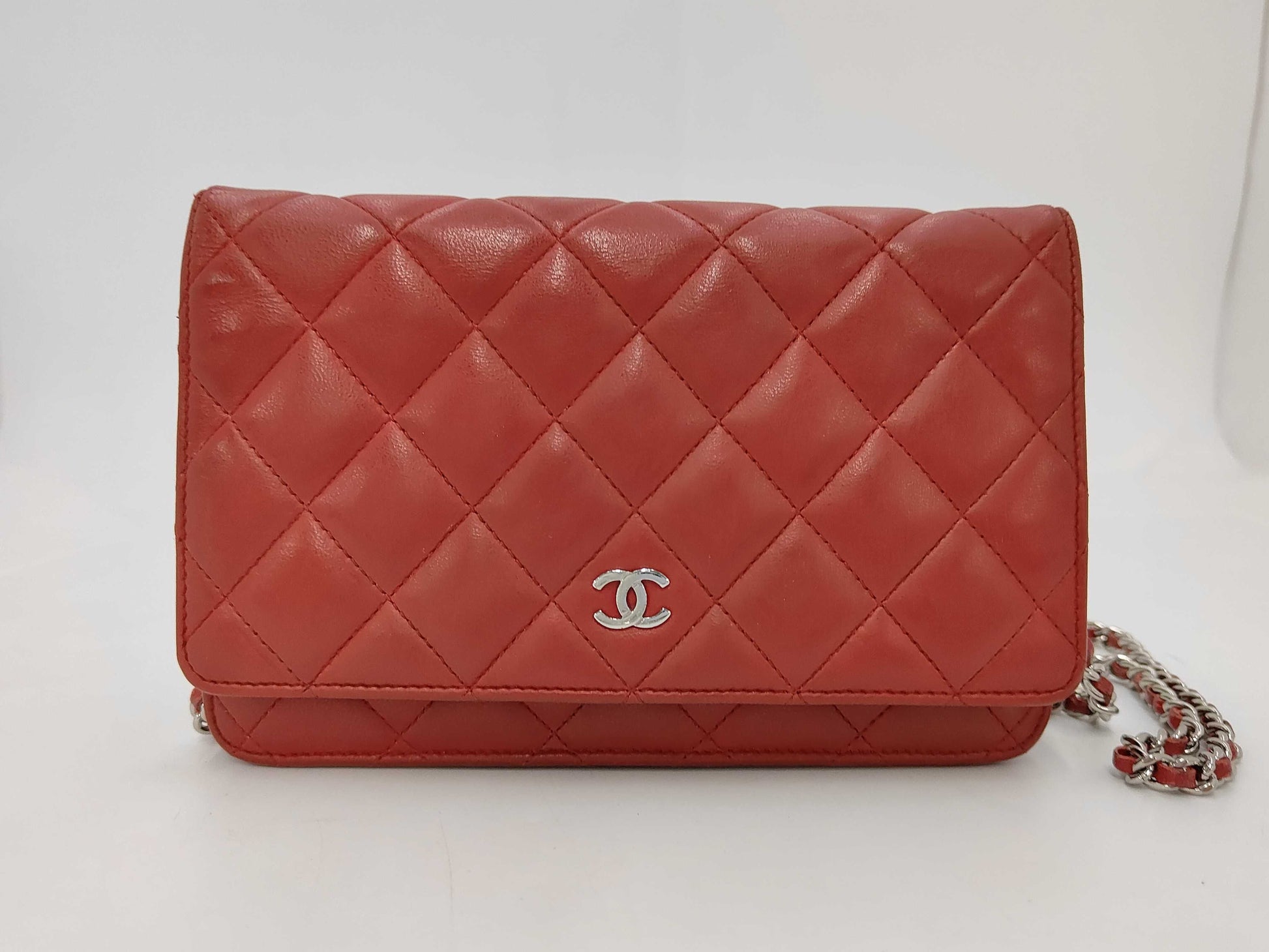 CHANEL Chain Wallet Shoulder Bag