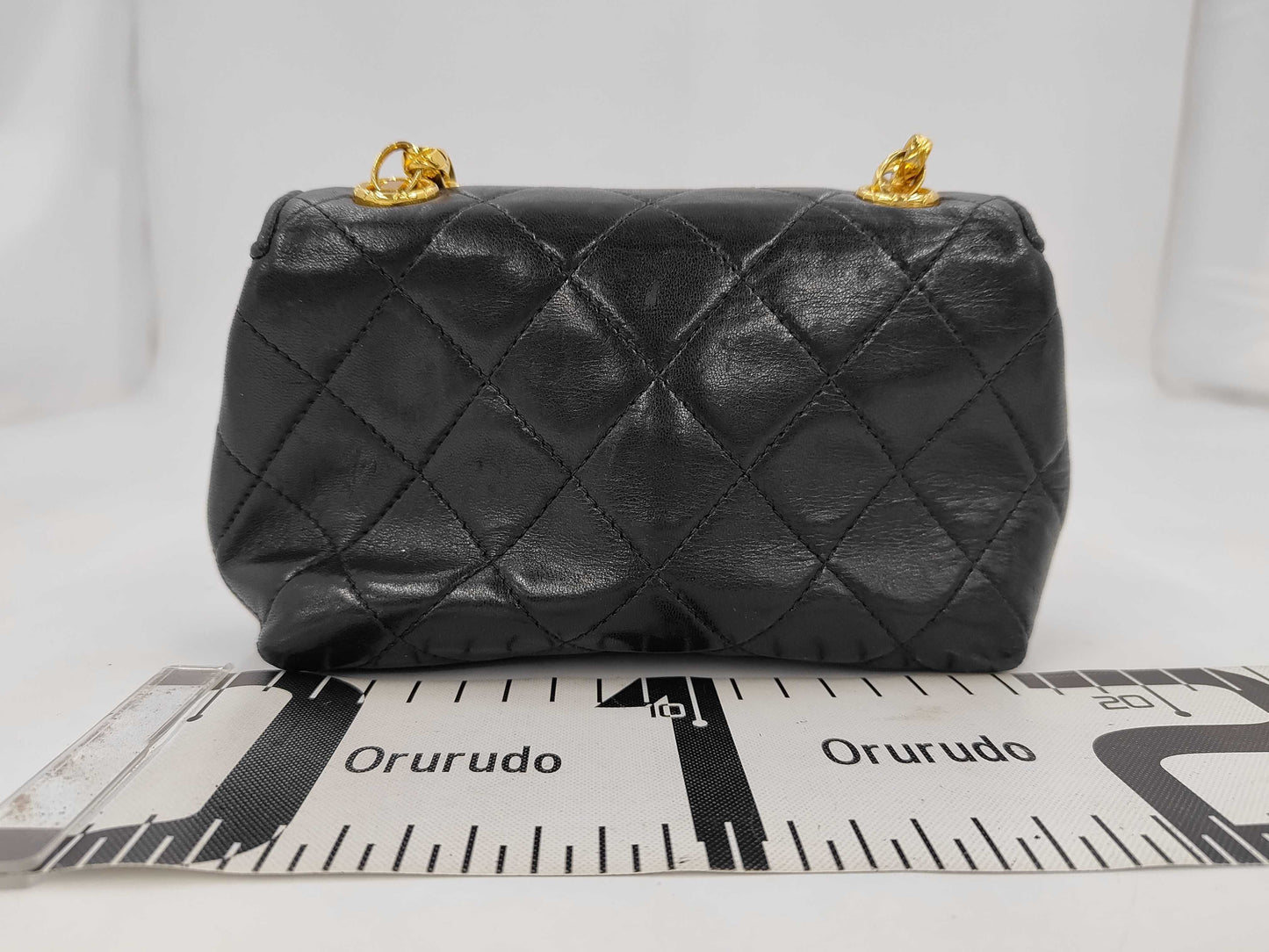 CHANEL shoulder bag