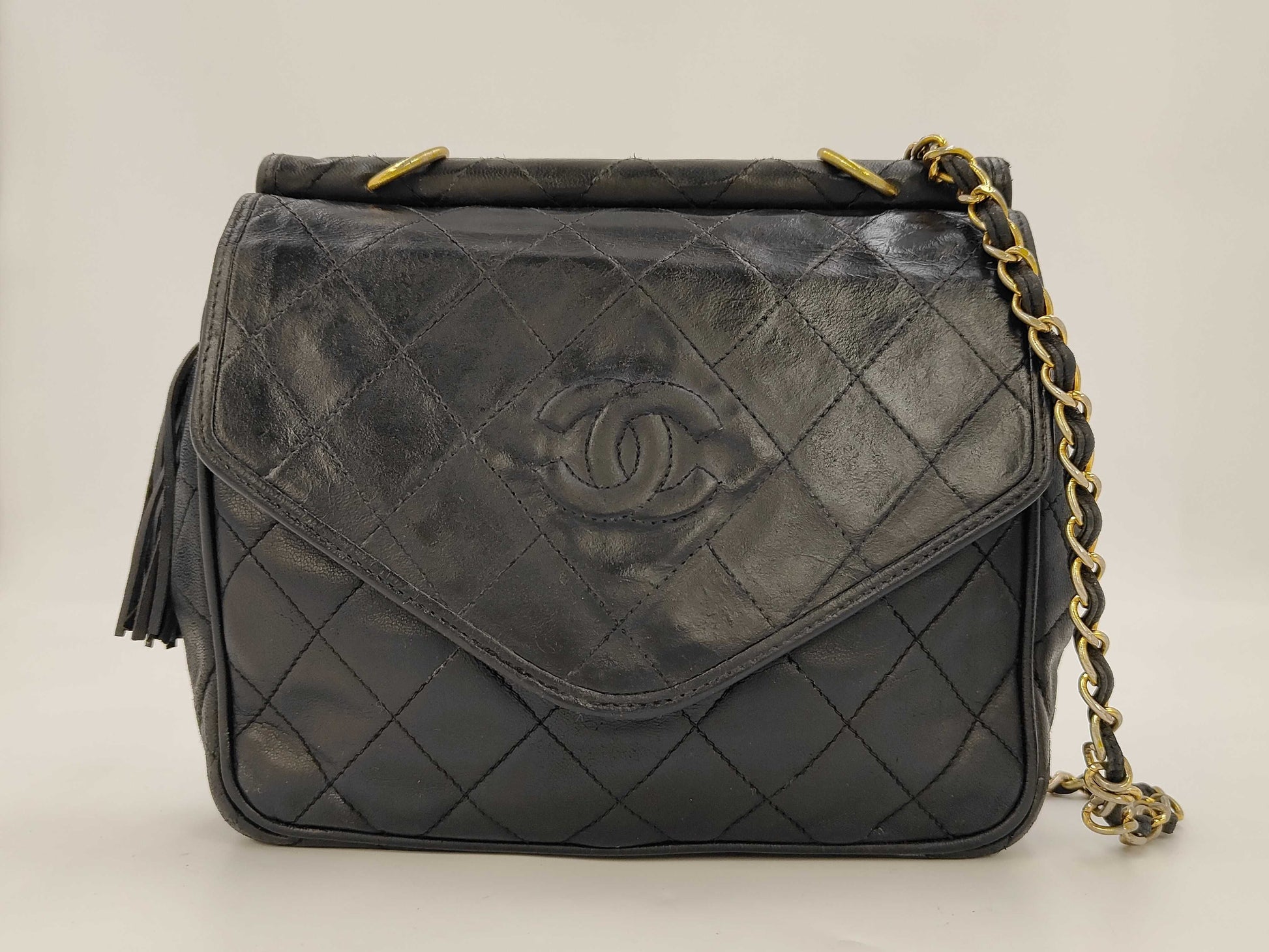 CHANEL shoulder bag