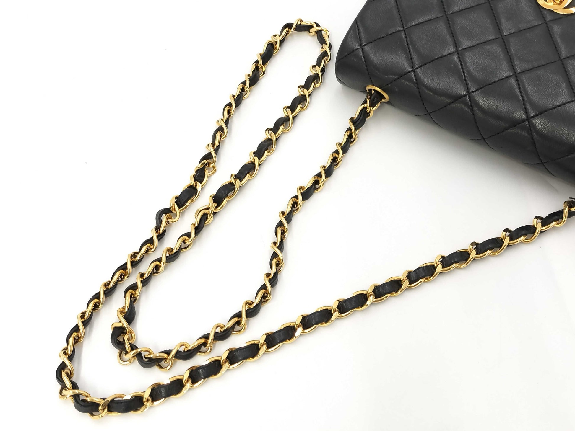 CHANEL 1372974 Shoulder Bag