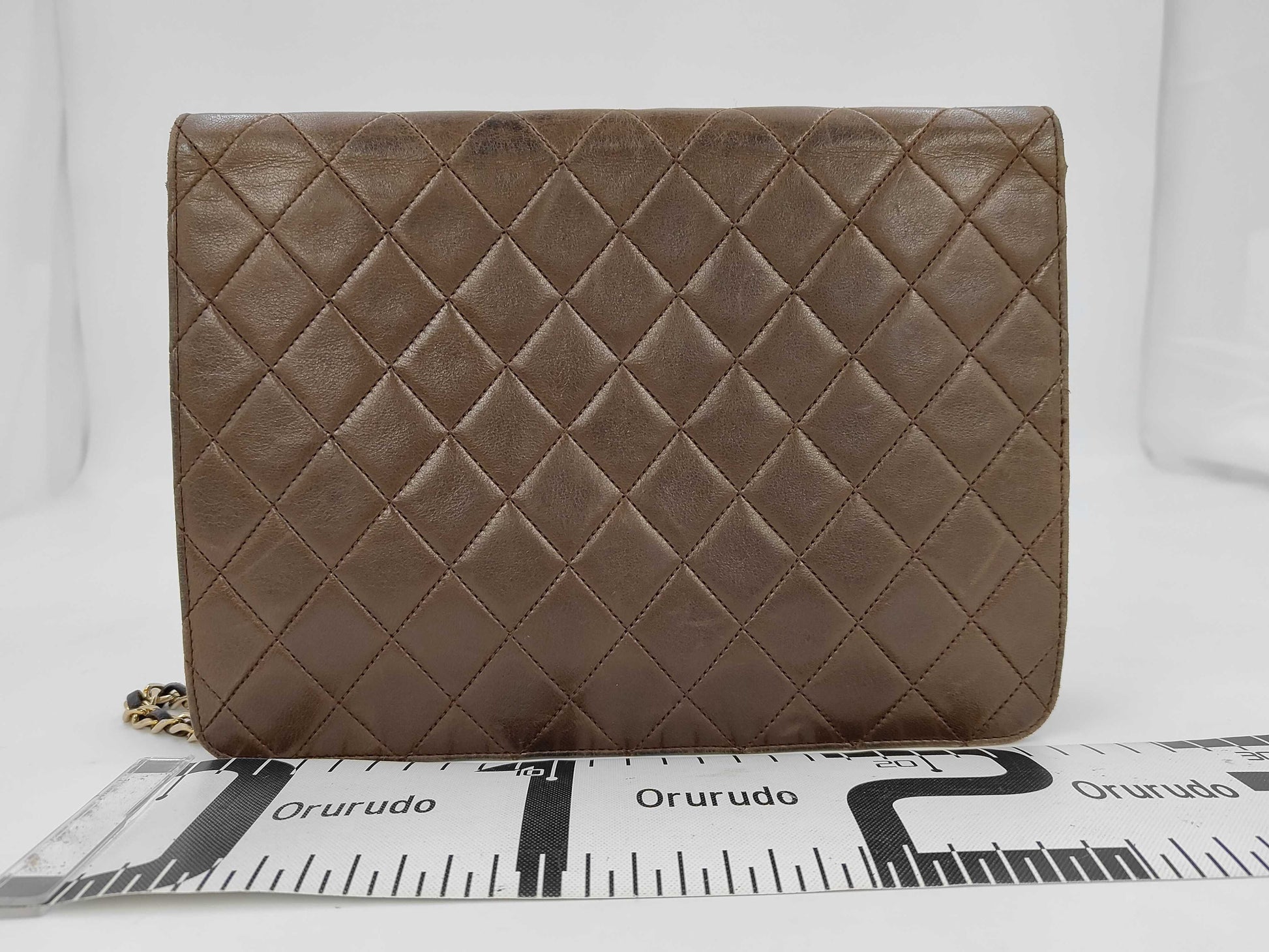 CHANEL shoulder bag