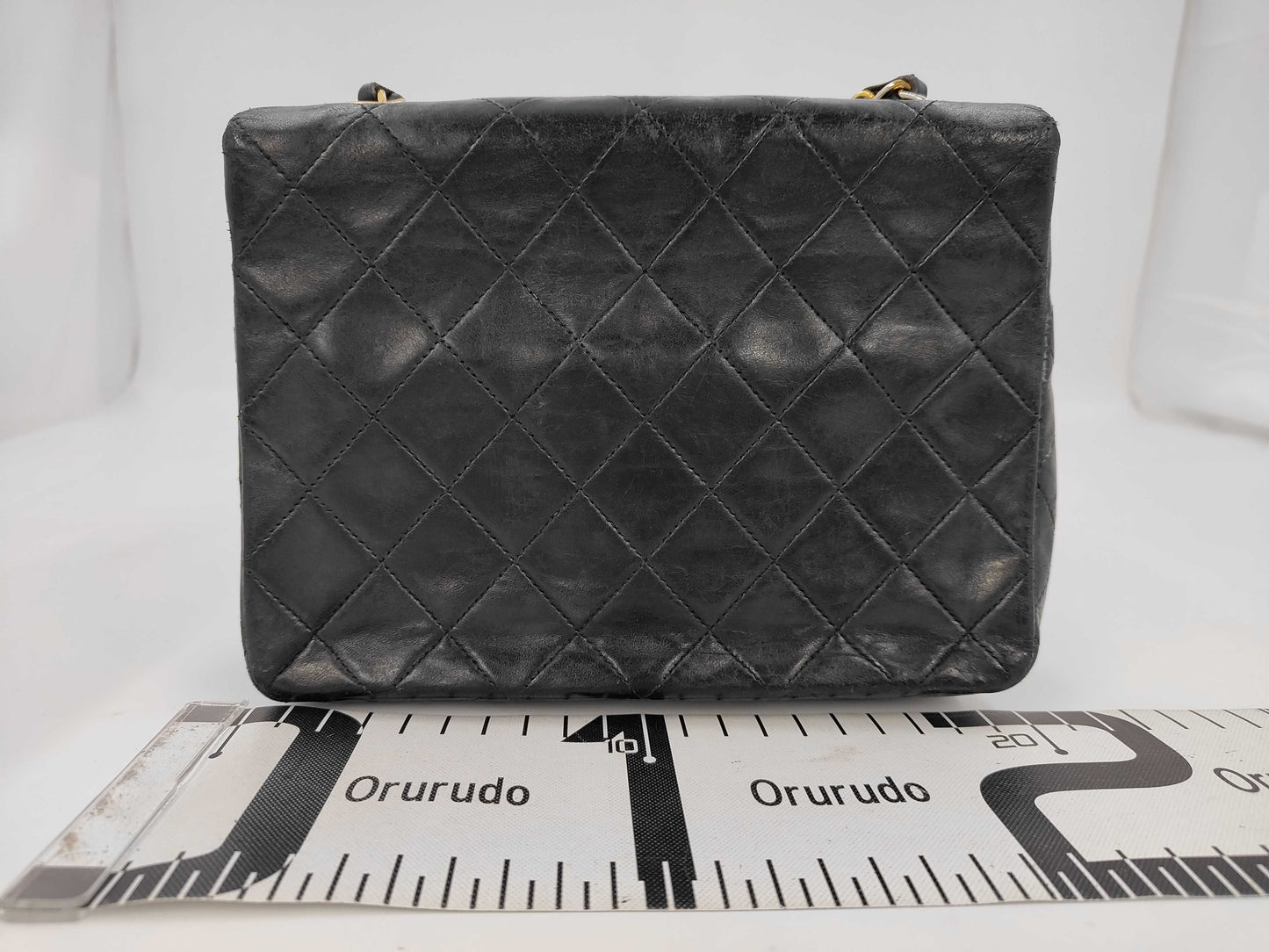 CHANEL shoulder bag