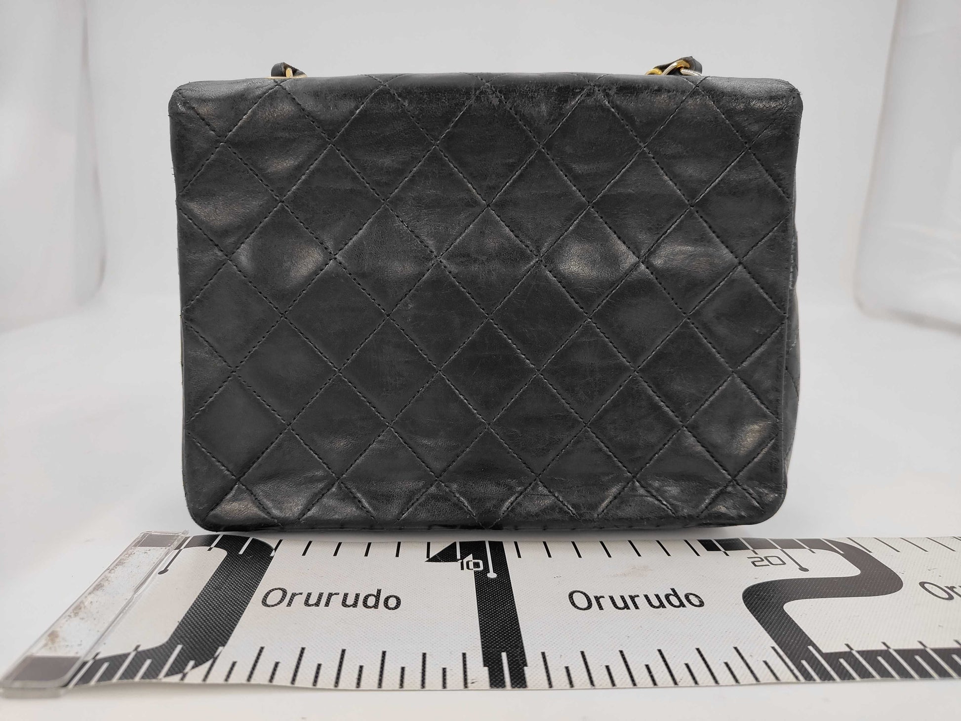 CHANEL shoulder bag