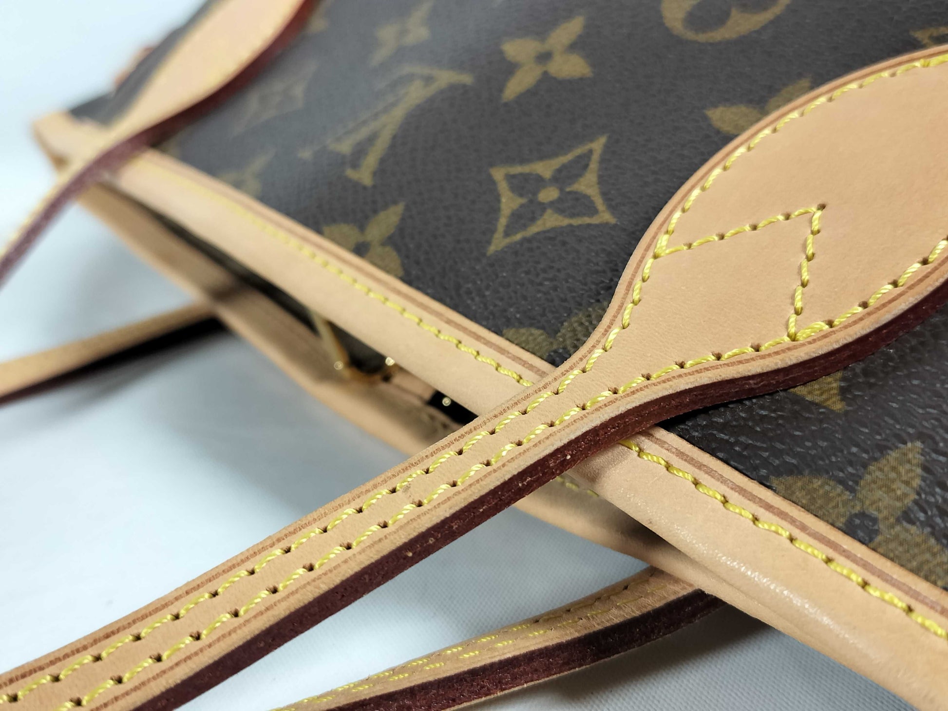 LOUIS VUITTON Monogram Tote Bag VI1101