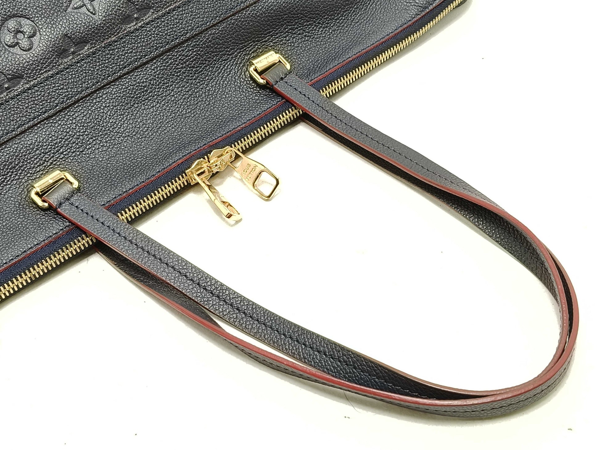 LOUIS VUITTON Monogram Empreinte Tote Bag AR3185