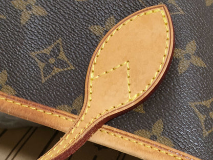 LOUIS VUITTON Monogram MB5029 Tote Bag