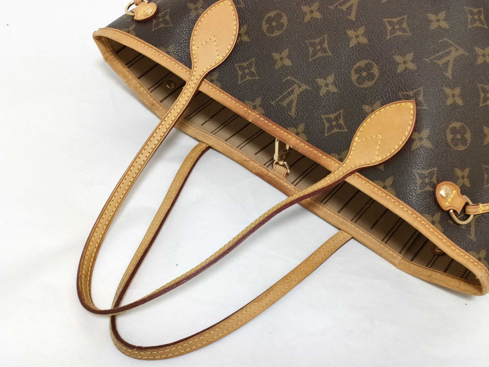 LOUIS VUITTON Monogram MB5029 Tote Bag
