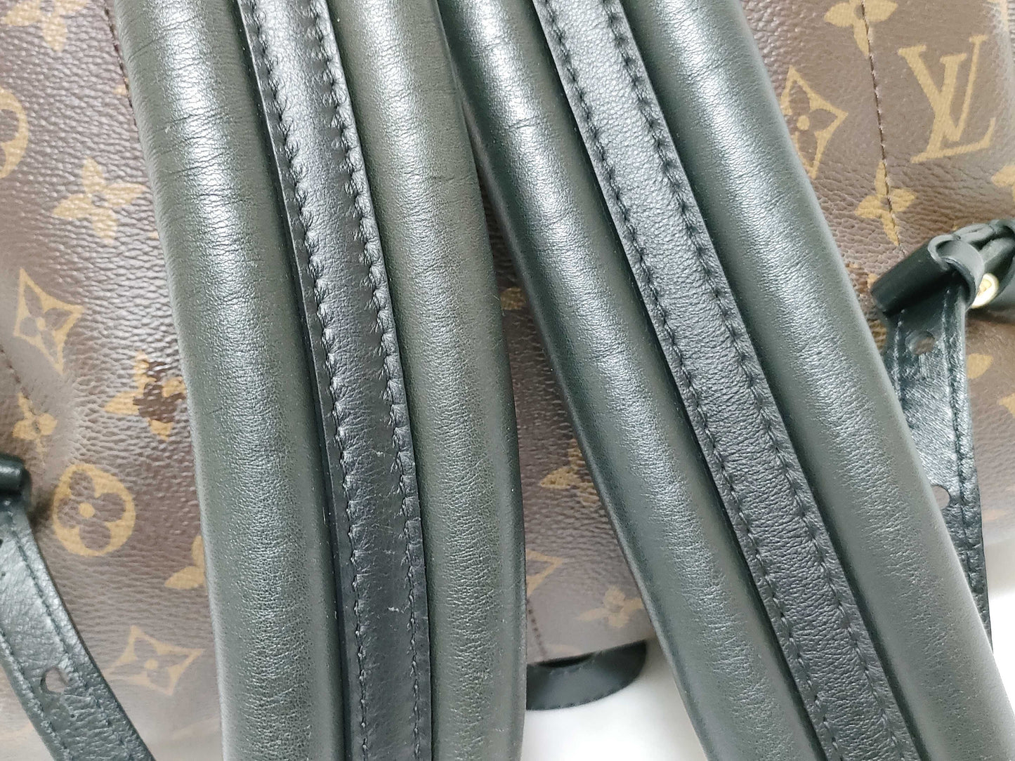 LOUIS VUITTON Monogram Backpack FL2186