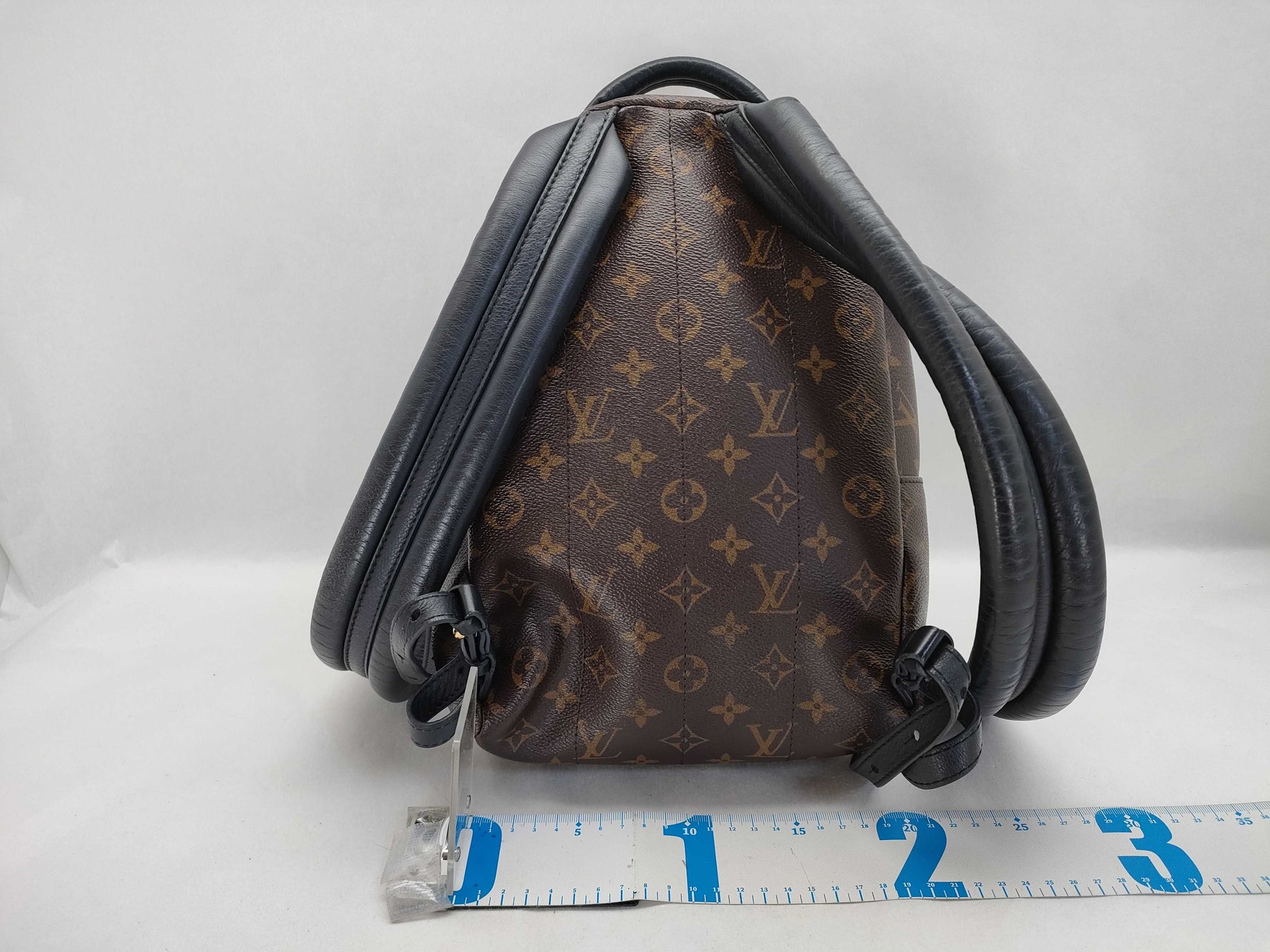 LOUIS VUITTON Monogram Backpack FL4139