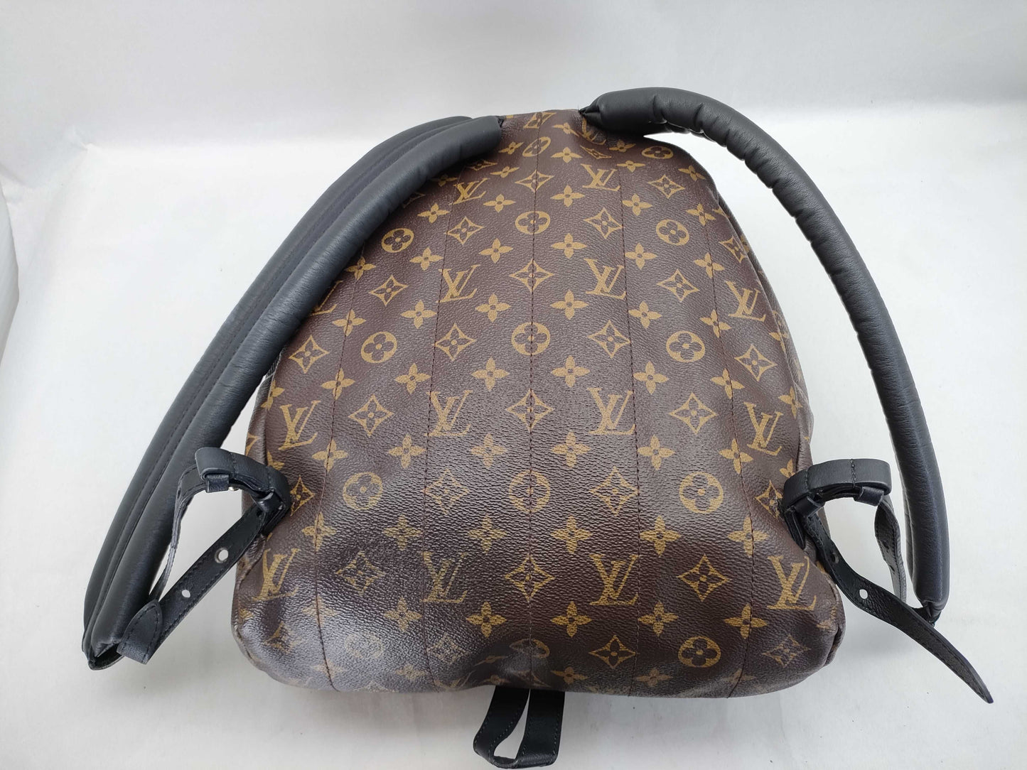 LOUIS VUITTON Monogram Backpack FL4135