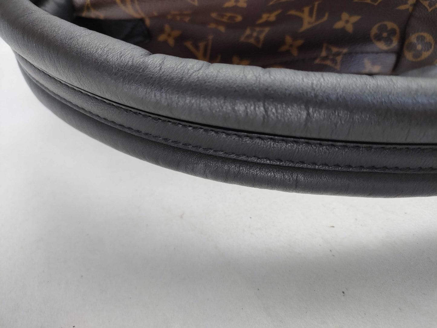 LOUIS VUITTON Monogram Backpack FL4135