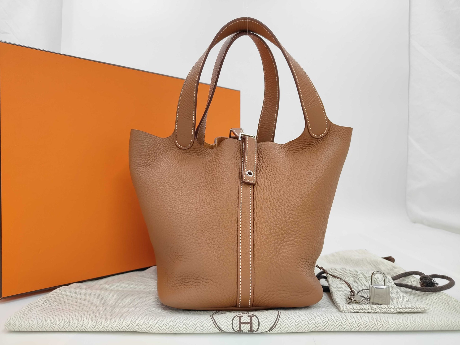 HERMES Picotin Lock MM Brown Handbag with Silver Hardware