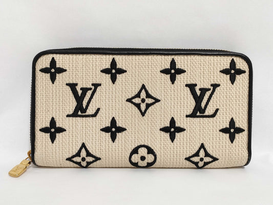 LOUIS VUITTON Monogram Long Wallet