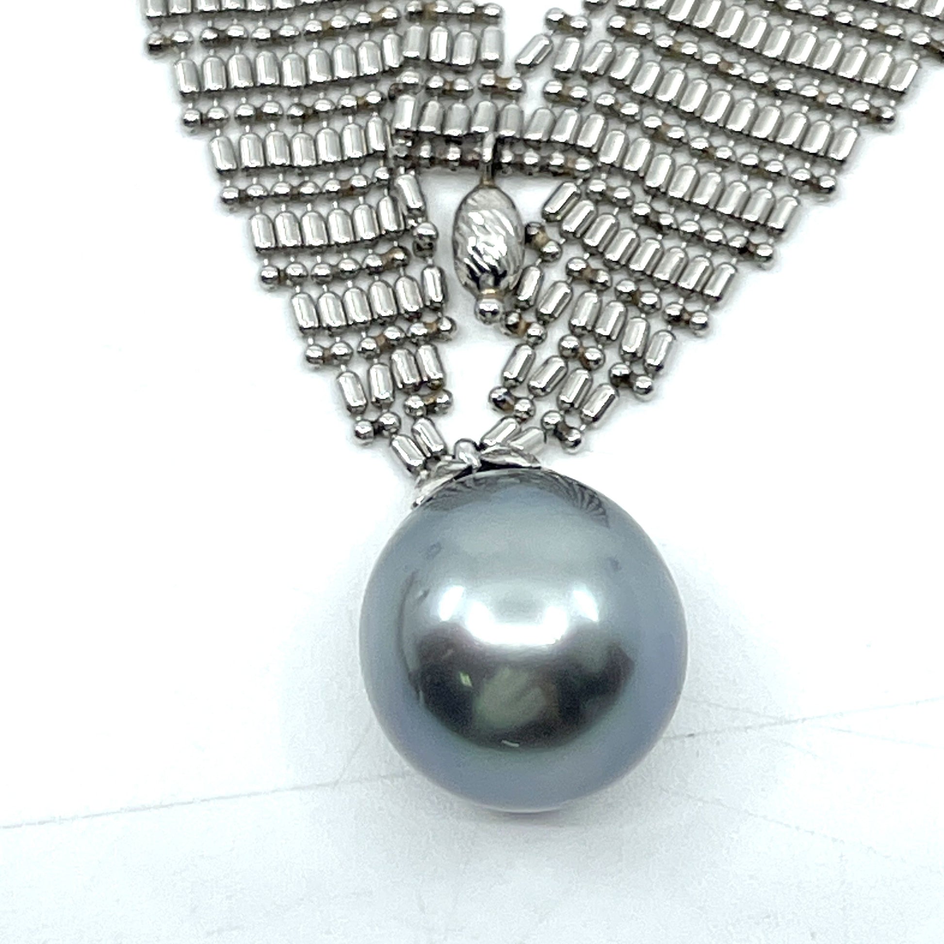 Black Butterfly Semi-Round Pearl Necklace, Diameter: Approx. 12.0mm, Pt850, 15.2g 