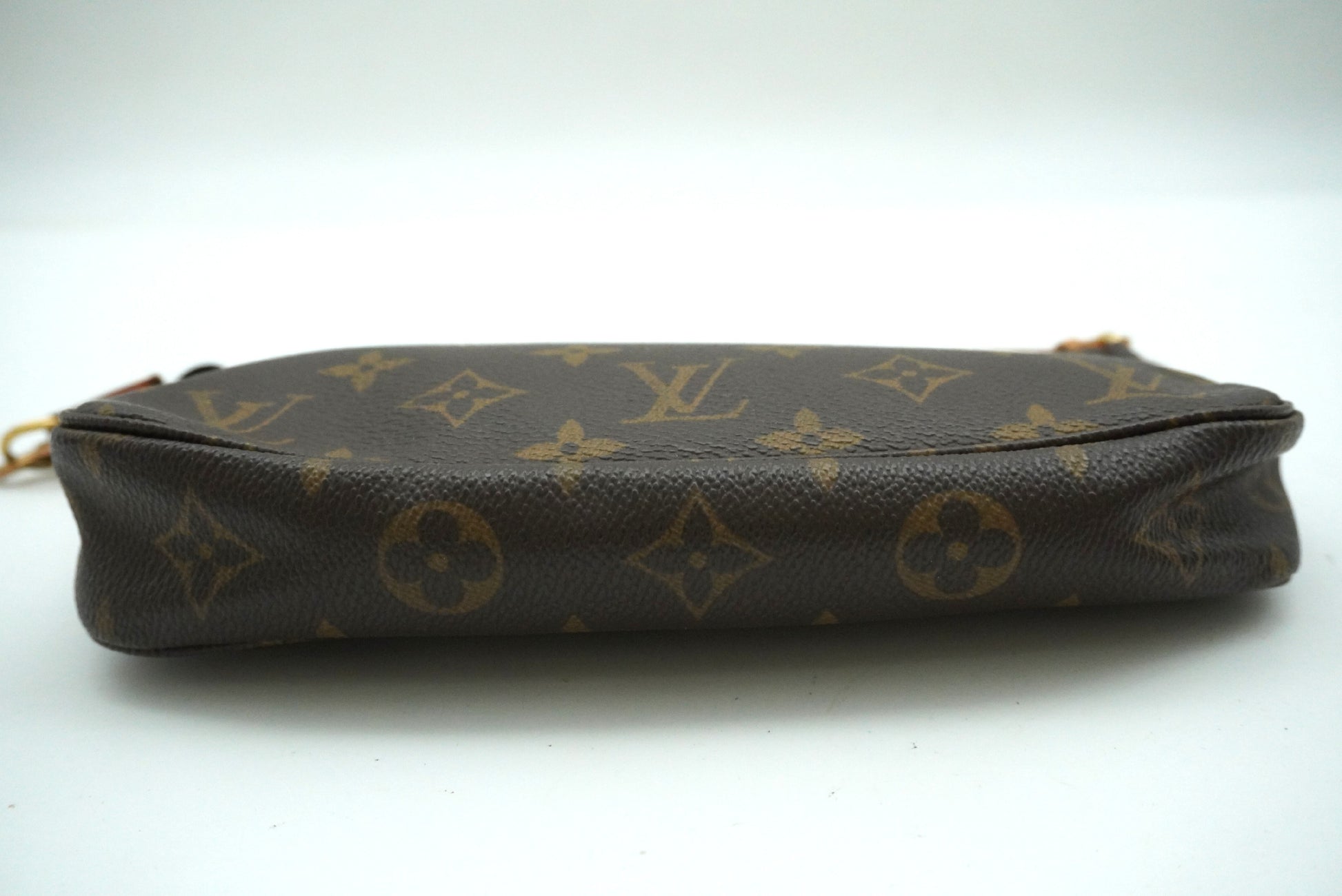 LOUIS VUITTON Monogram Pochette Accessoires M51980 Handbag