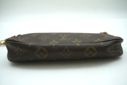 LOUIS VUITTON Monogram Pochette Accessoires M51980 Handbag