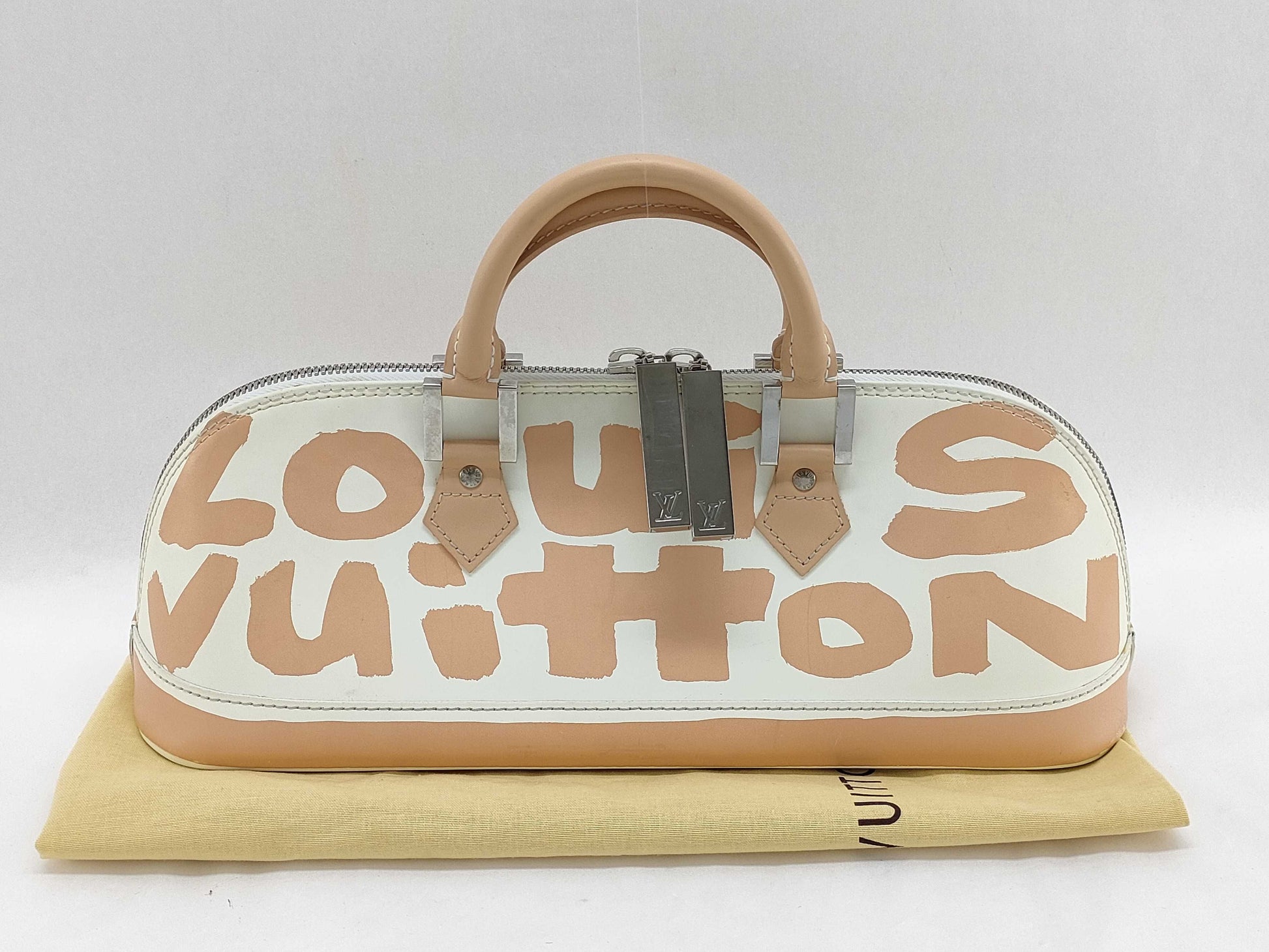 LOUIS VUITTON Alma Horizontal Handbag
