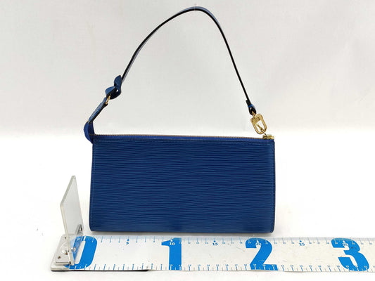 LOUIS VUITTON Epi Leather Handbag in Blue