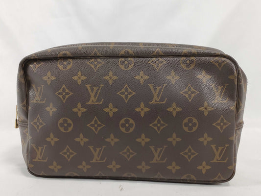 LOUIS VUITTON Monogram Truss Toilette 28 Pouch