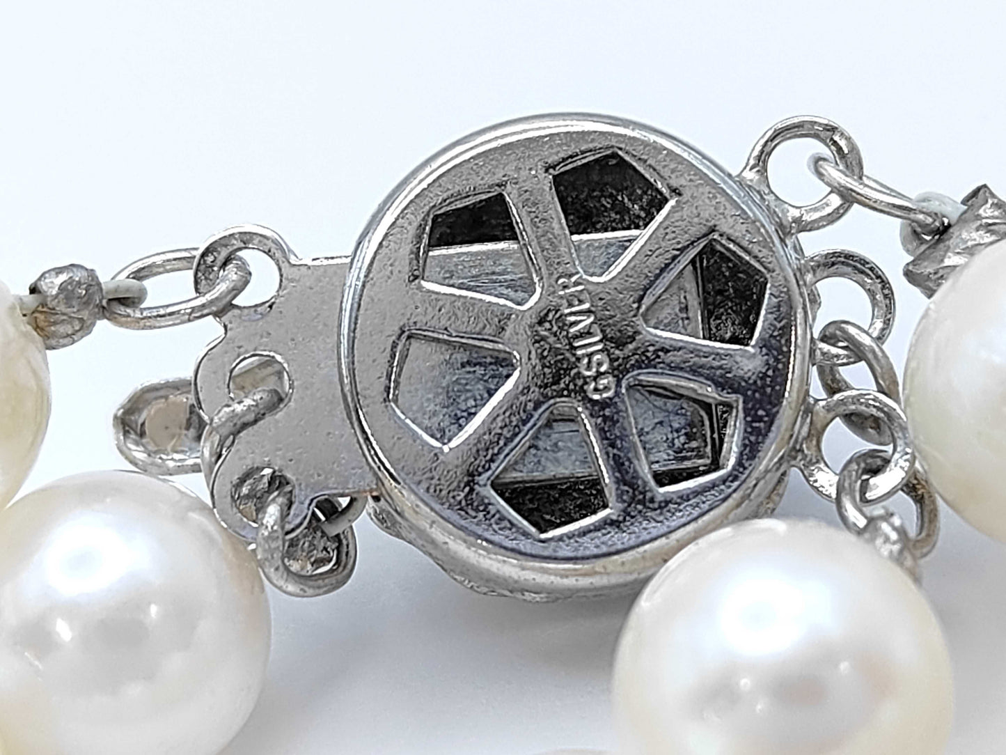 Double-strand pearl necklace, approximately 8.0-8.4mm diameter, sterling silver, 81.6g 