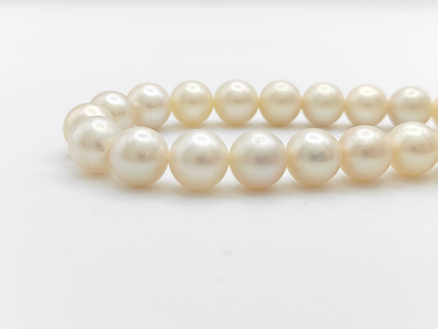 Pearl Necklace, Diameter: Approx. 9.0-9.4mm, Sterling Silver, 50.9g 