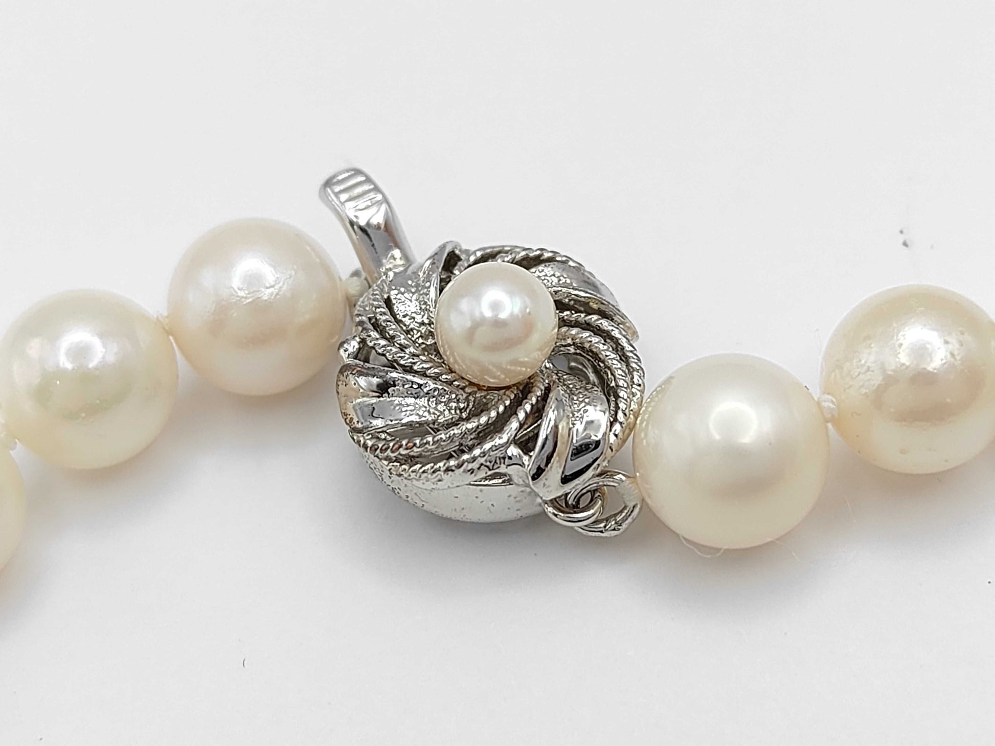 Pearl Necklace, Diameter: Approx. 8.0-8.4mm, Sterling Silver, 42.8g 