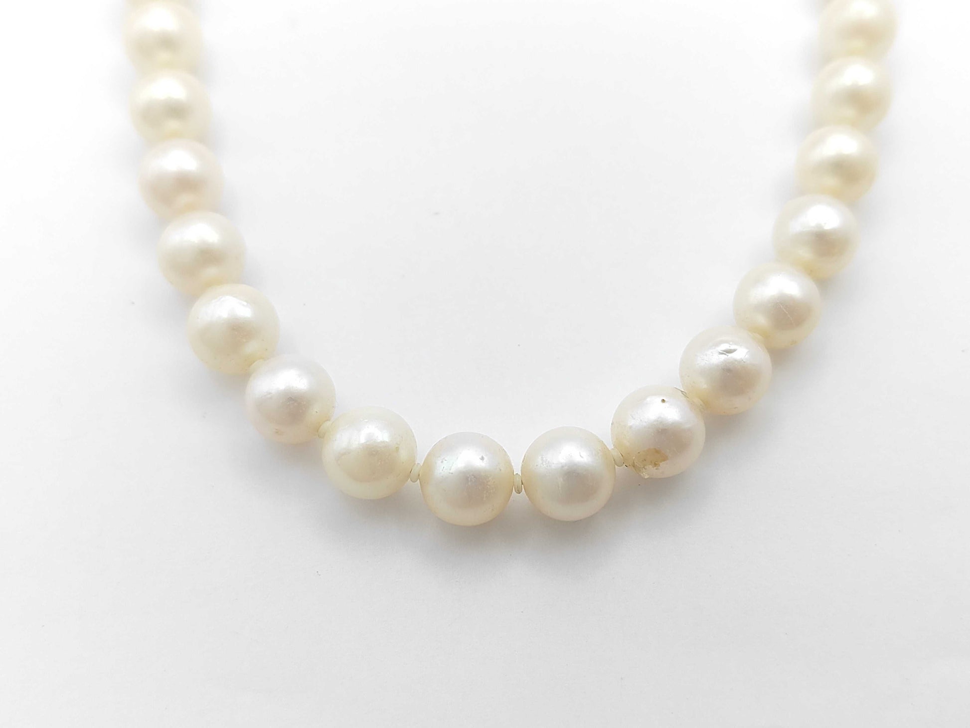 Pearl Necklace, Diameter: Approx. 8.0-8.3mm, Sterling Silver, 38.5g 