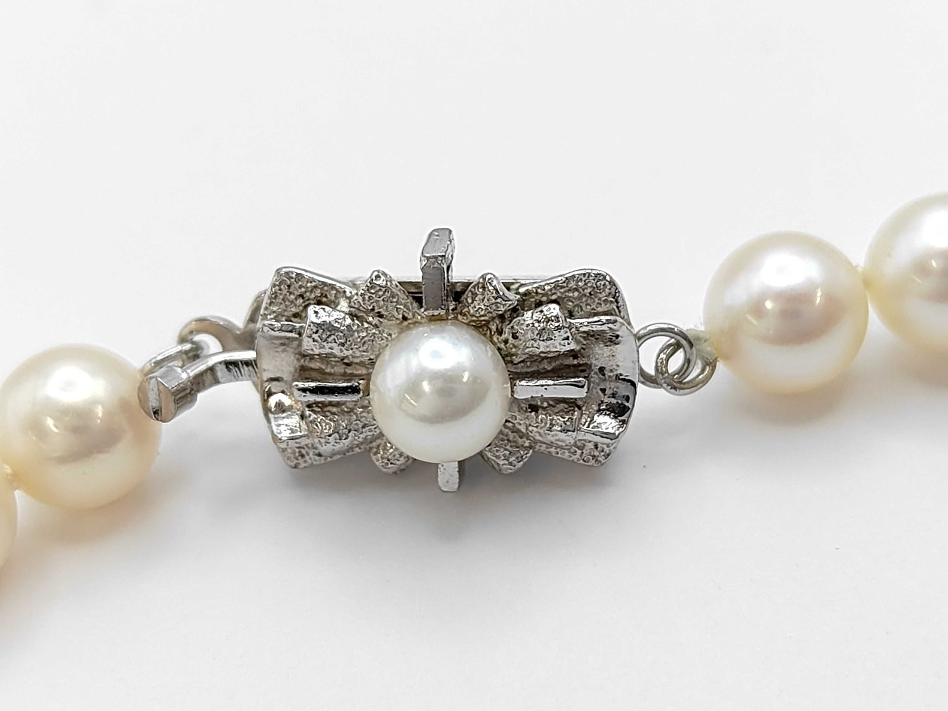 Pearl Necklace, Diameter: Approx. 6.9-7.4mm, Sterling Silver, 30.4g 