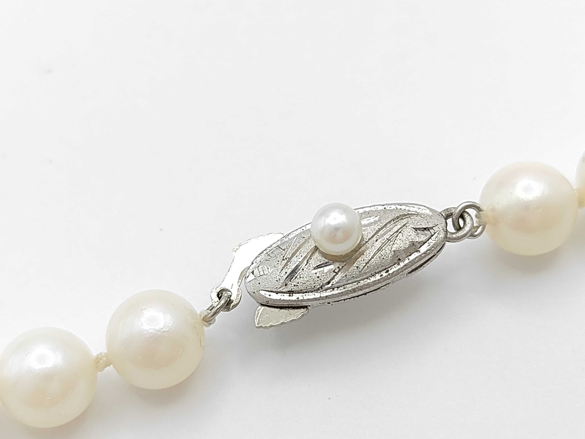 Pearl Necklace, Diameter: Approx. 6.5-6.9mm, Sterling Silver, 27.7g 