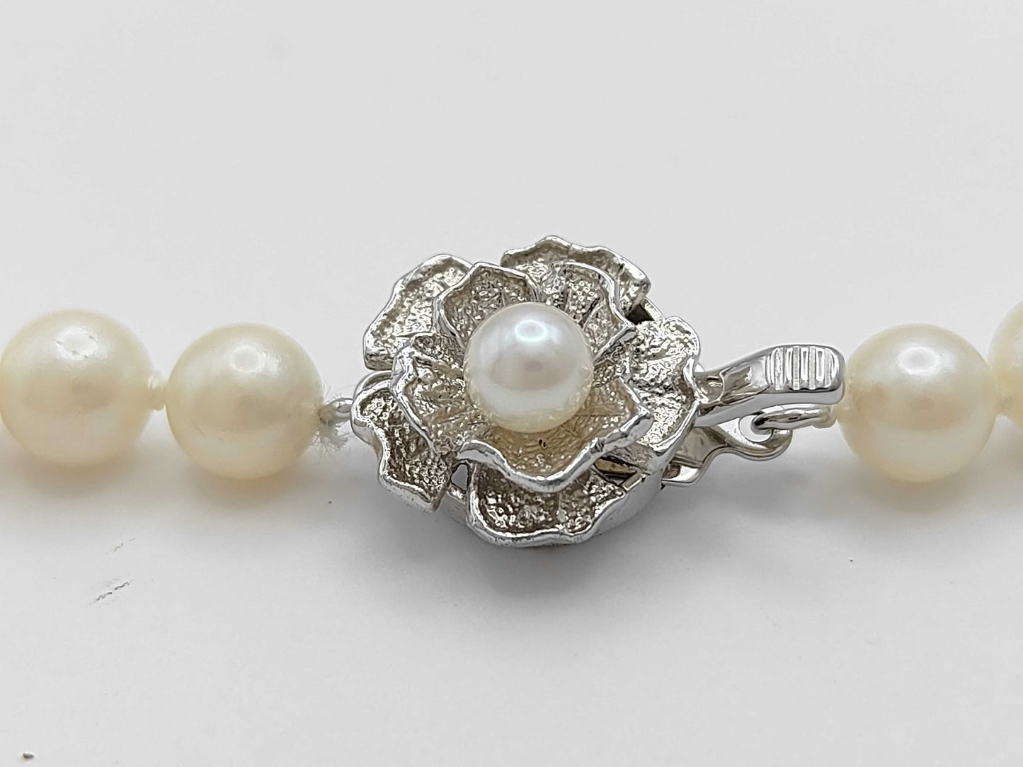 Pearl Necklace, Diameter: Approx. 6.4-6.9mm, Sterling Silver, 29.5g 