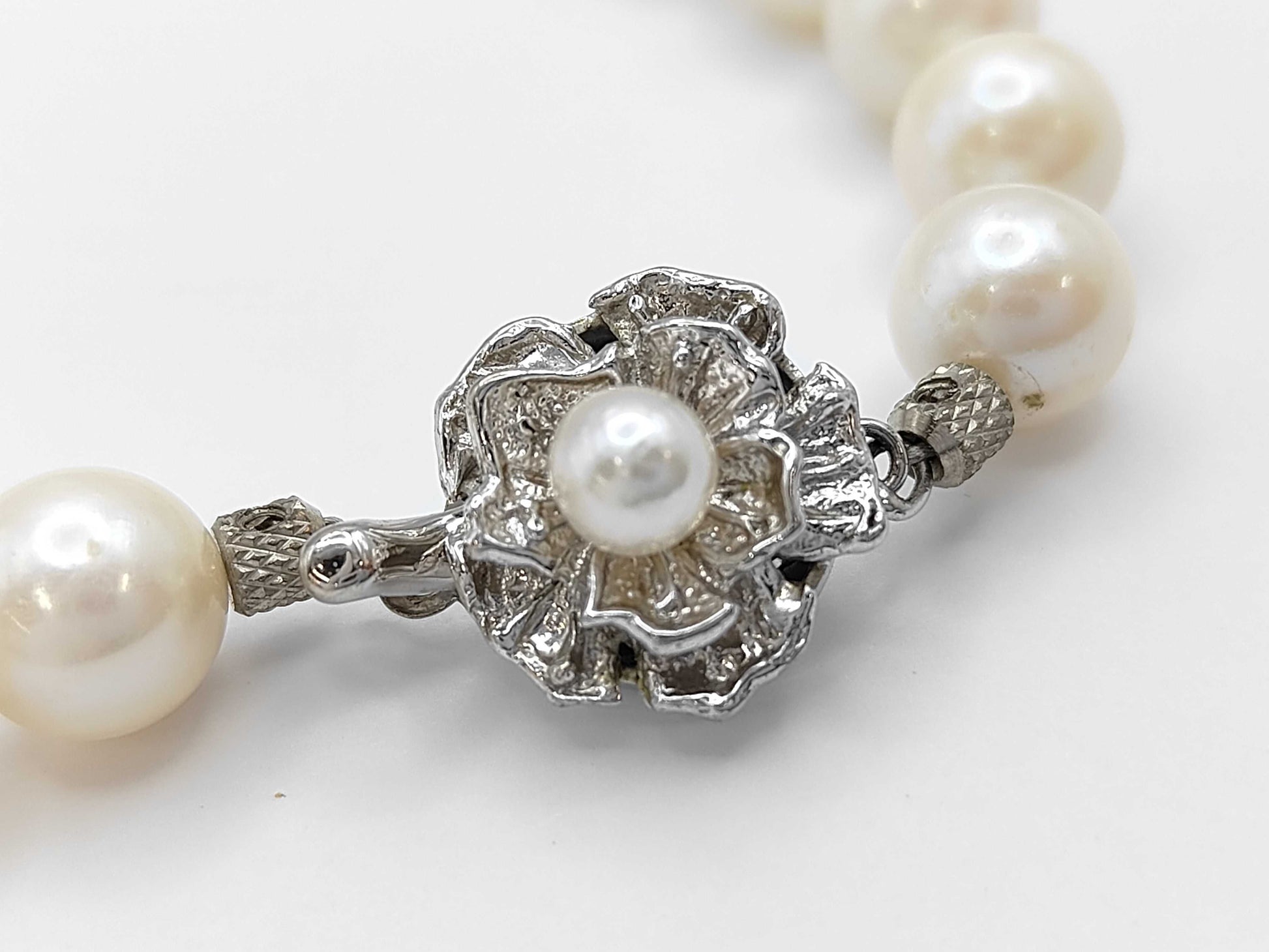 Pearl Necklace, Diameter: Approx. 8.4-8.9mm, Sterling Silver, 43.1g 