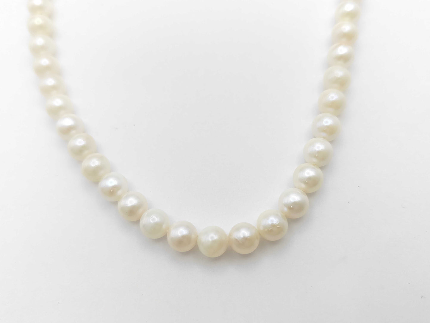 Pearl Necklace 21.3g, Diameter: Approx. 5.4-5.9mm