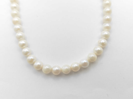 Pearl Necklace 21.3g, Diameter: Approx. 5.4-5.9mm