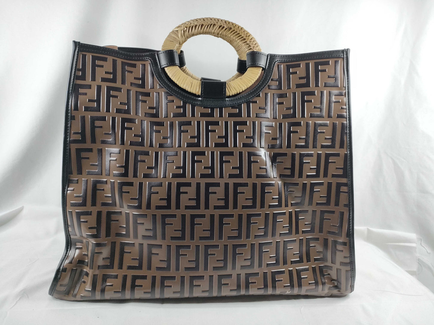FENDI Runaway Shopper Embossed Leather Tote Bag 8BH351