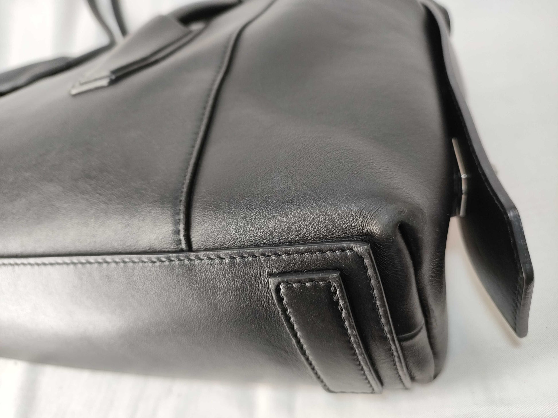 GIVENCHY Antigona Leather Tote Bag