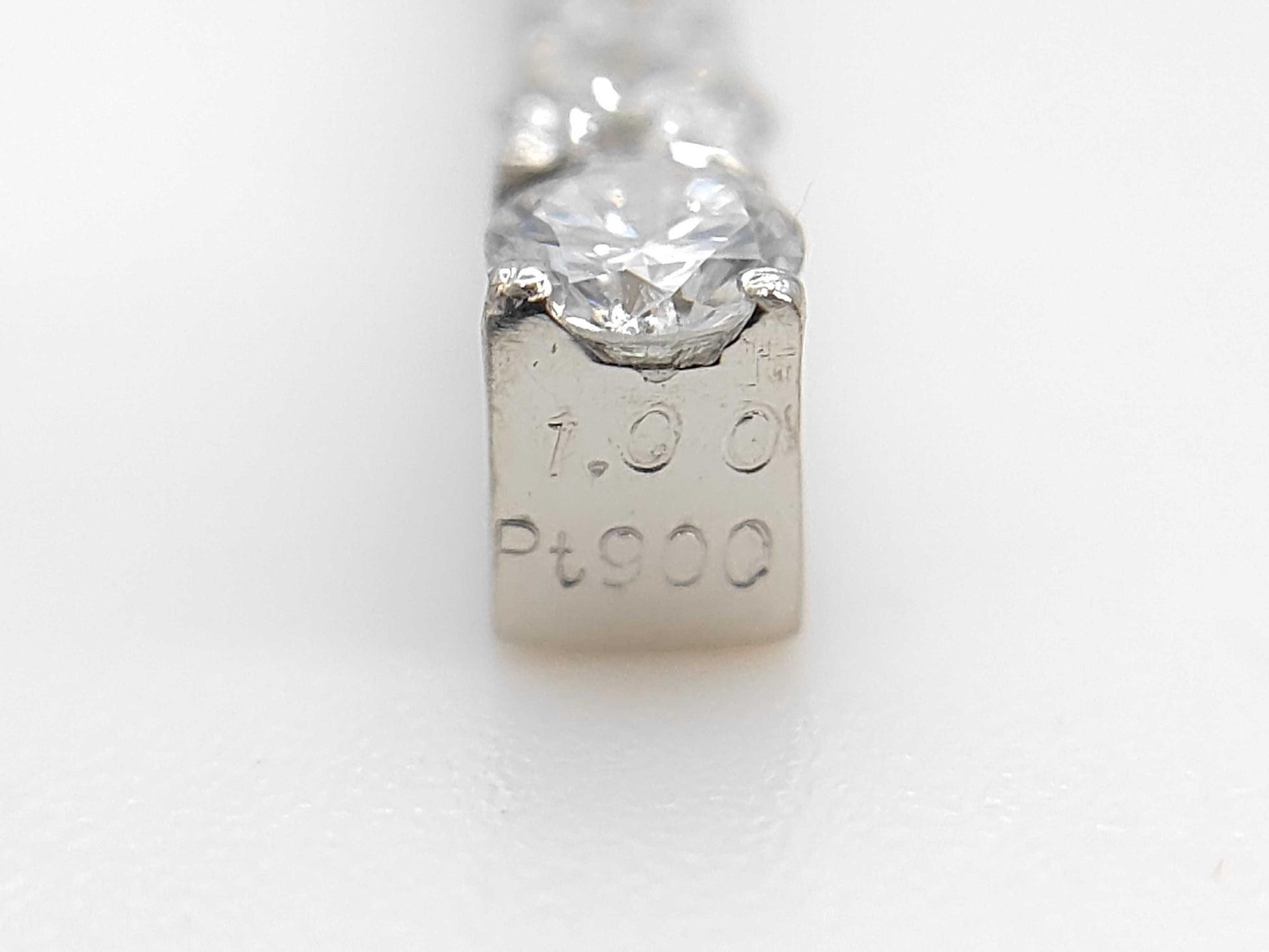 D1.00ct Pt900/850 3.2g Necklace 