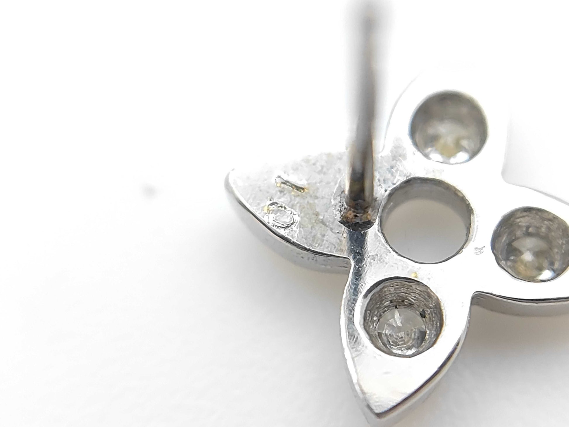 D0.1ct K18 1.0g Earrings 