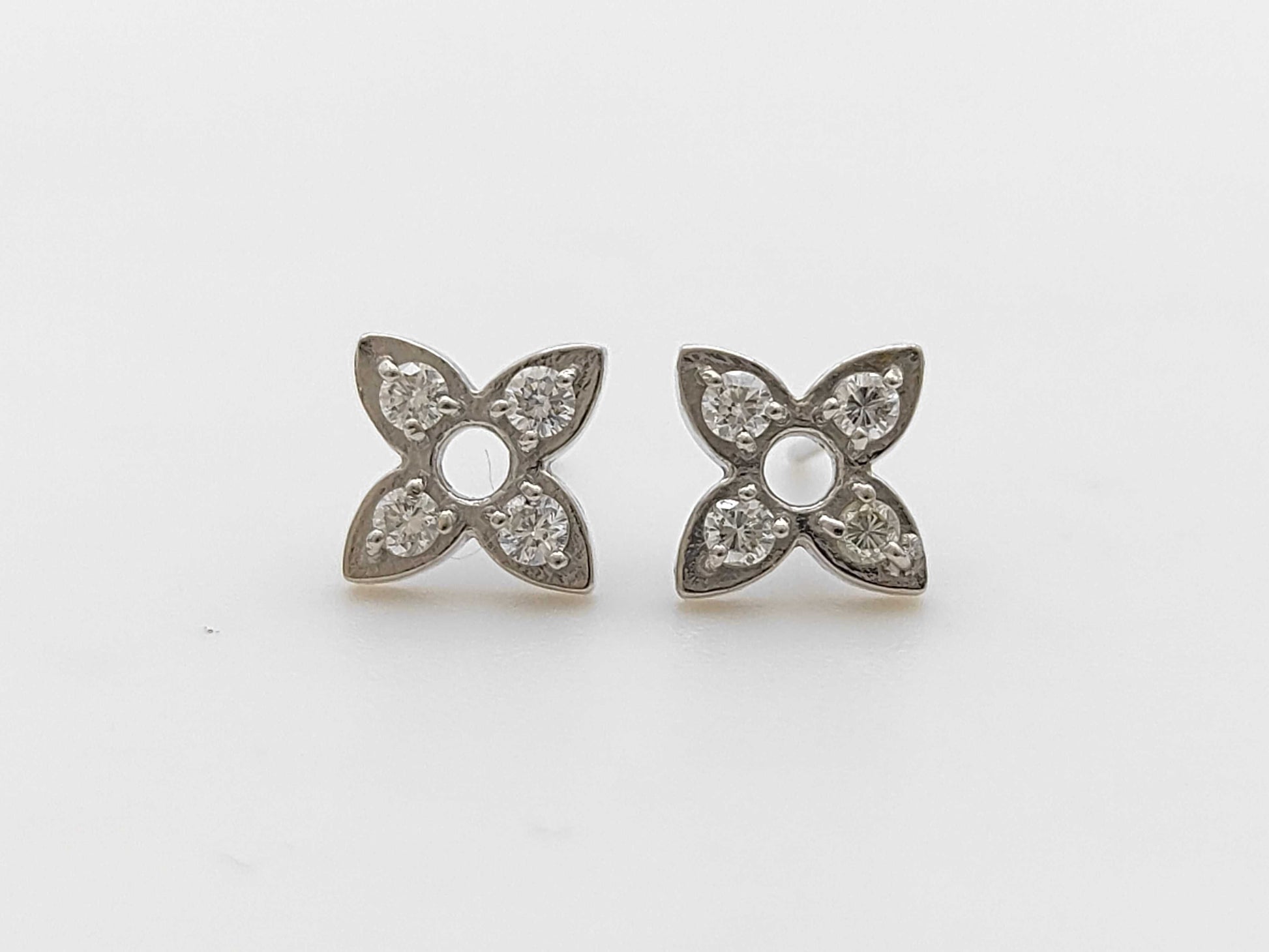 D0.1ct K18 1.0g Earrings 