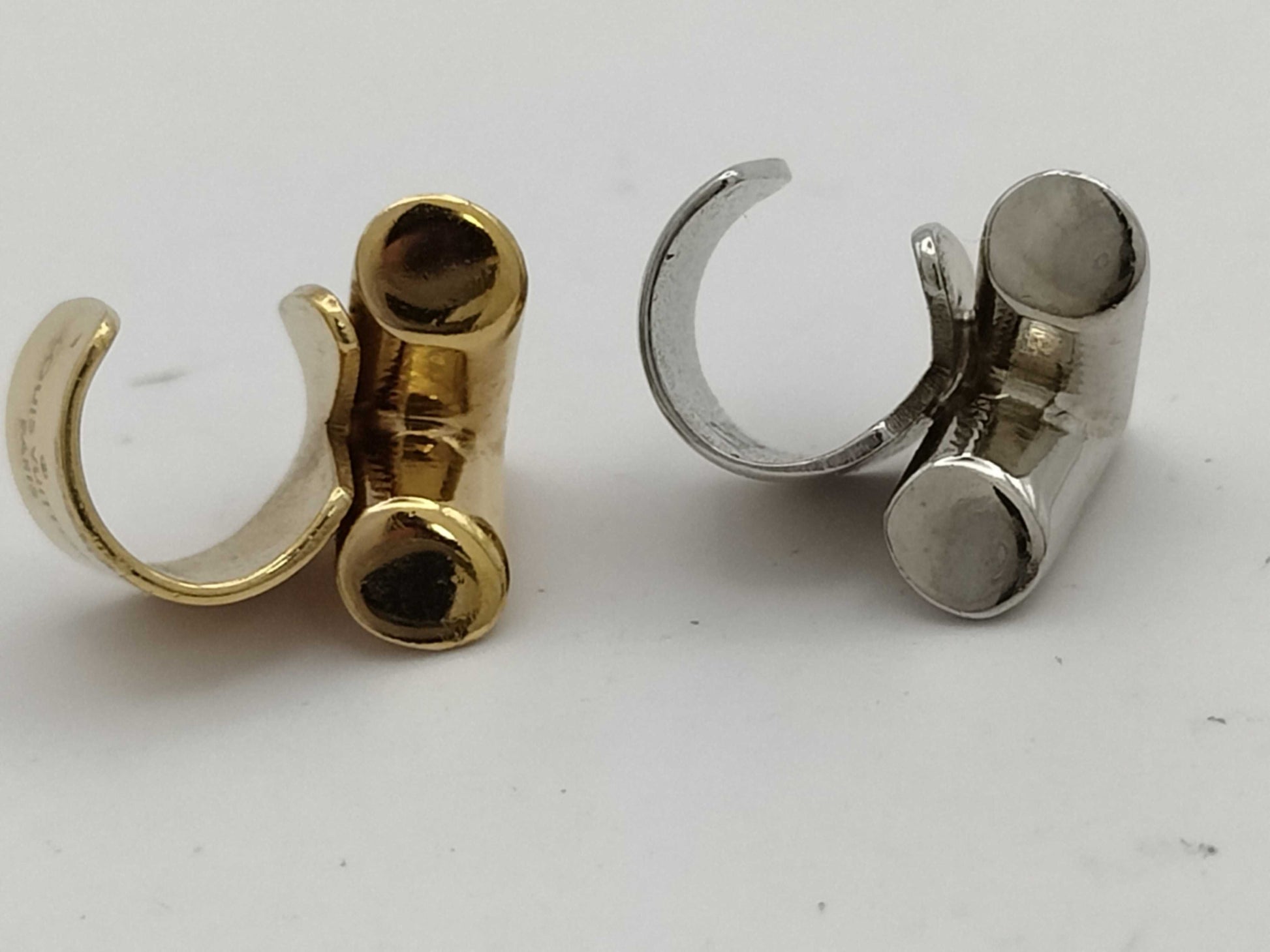 LOUIS VUITTON Ear Cuff Earrings