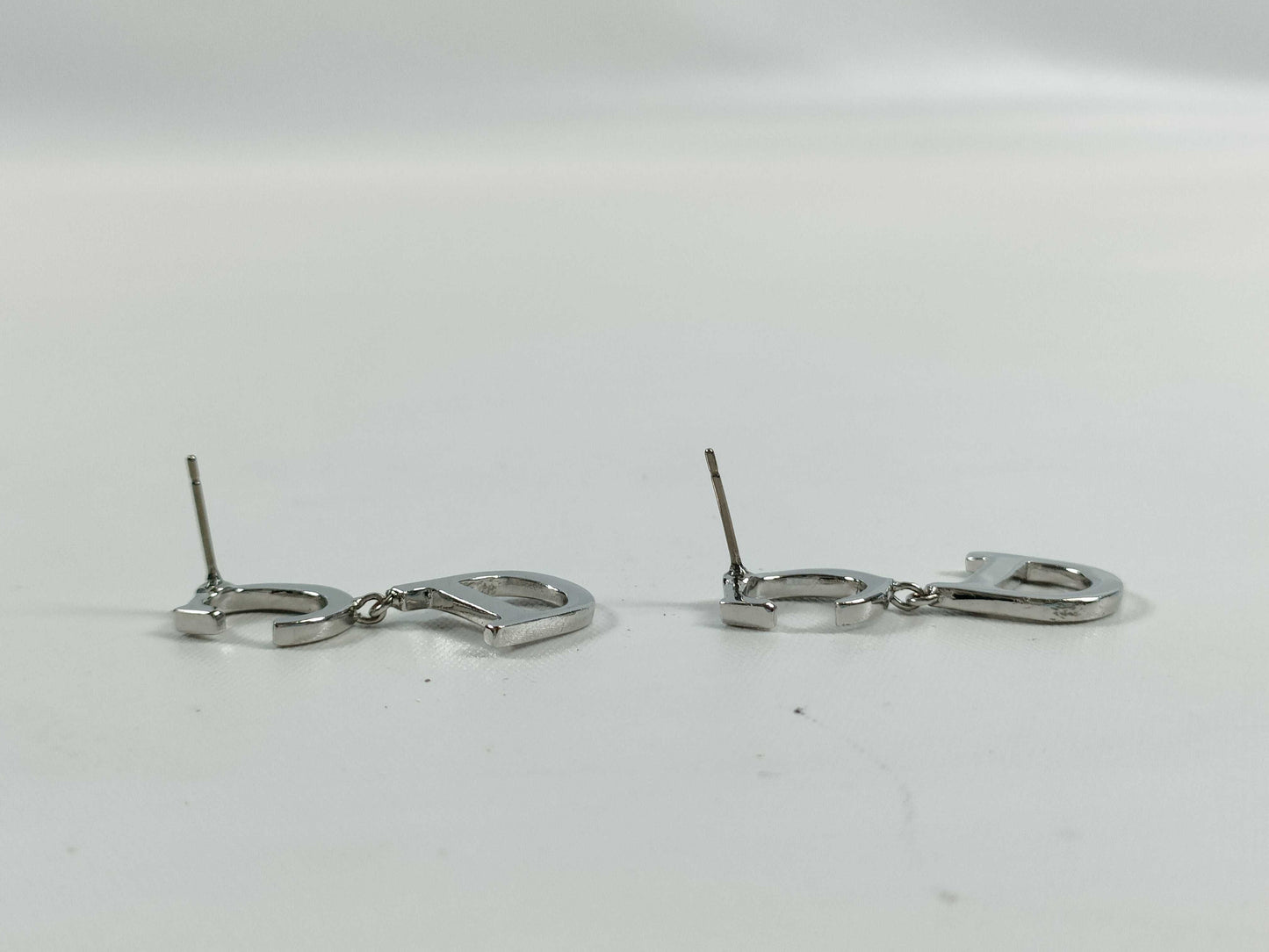 Dior CD logo swing earrings